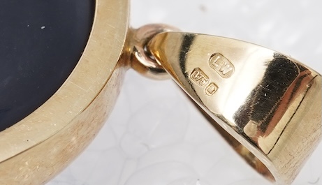 A black opal pendant